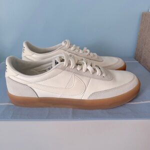 Nike Cream and Tan Sneakers